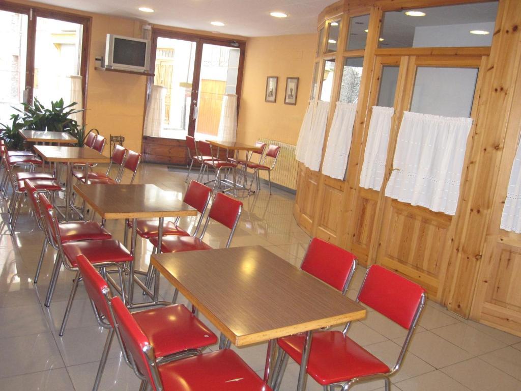 מלון אסטרי ד'אנאו Fonda Agusti מראה חיצוני תמונה